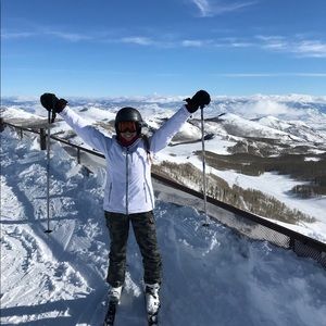 Meet your Posher, Abigail